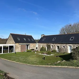  Hébergement de vacances Keryanti Domaine De Lesleac'h